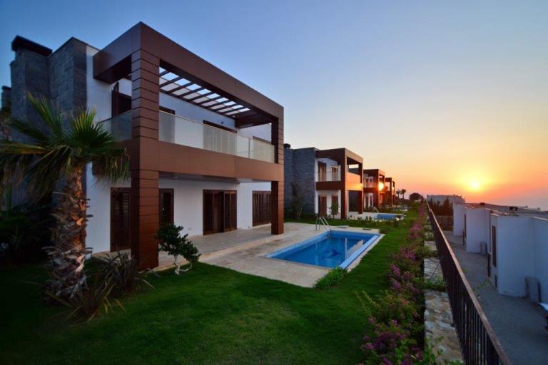 2040 32 Luxury Property Turkey villas for sale Bodrum Gumusluk
