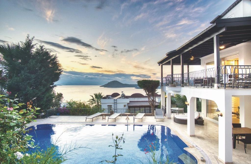01 Luxury sea view mansion for sale Bodrum Yalikavak 2300